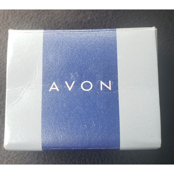 Vintage Avon flower shaped pearlesque button rhinestone clip on earrings - Picture 3 of 4